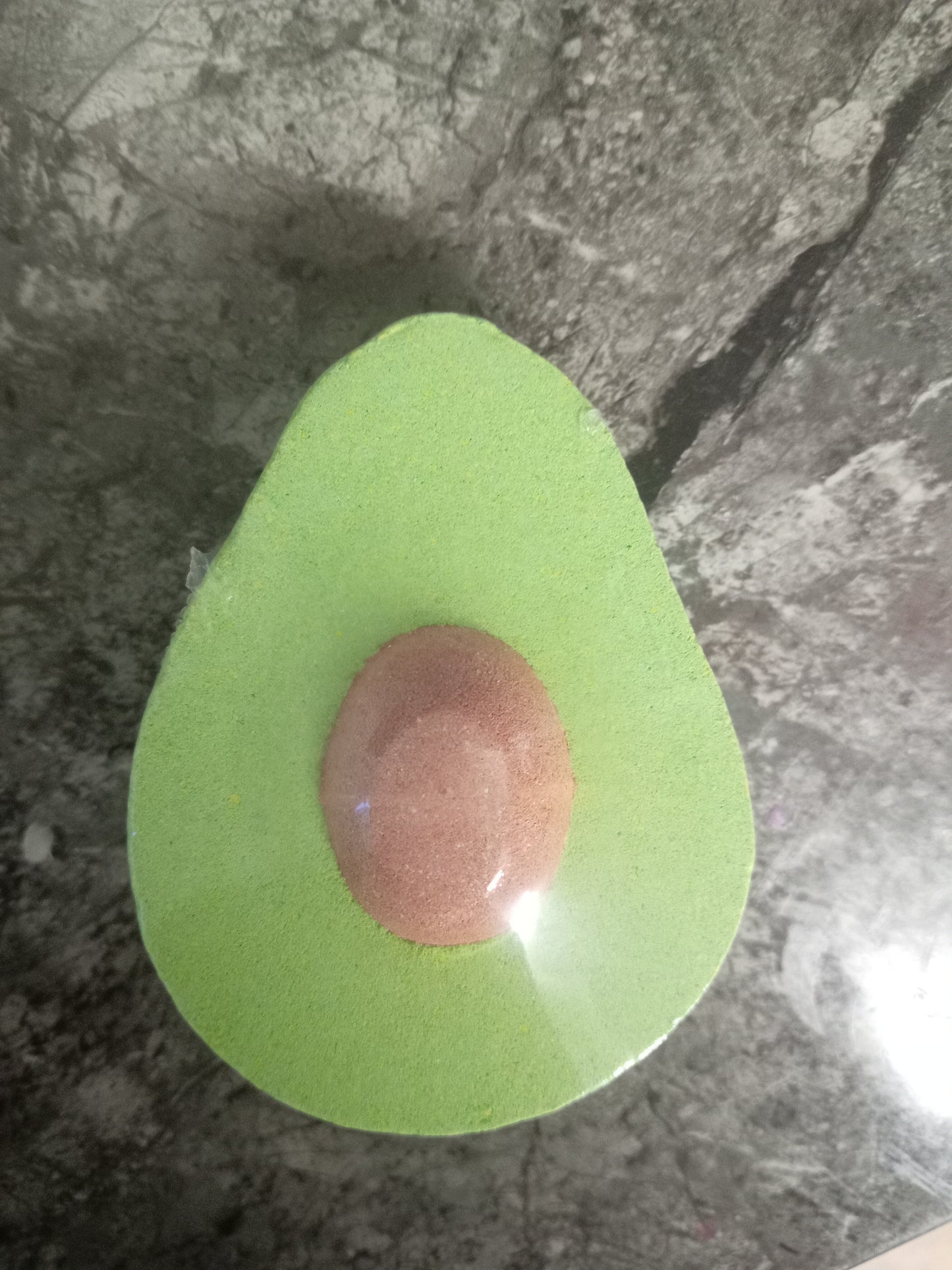 Avocado Fizzer bath bomb 110g