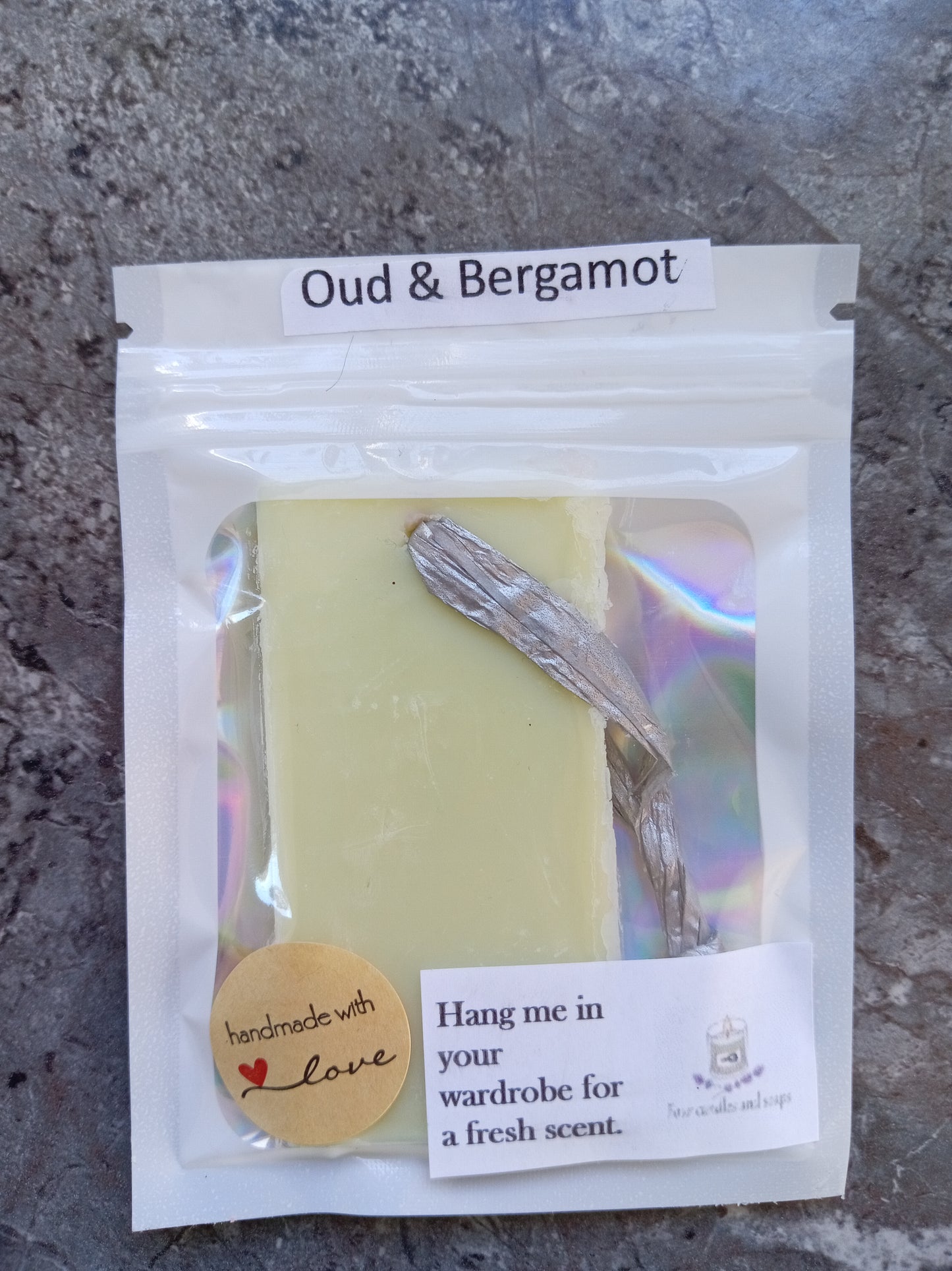 Oud and Bergamot Wardrobe Freshener