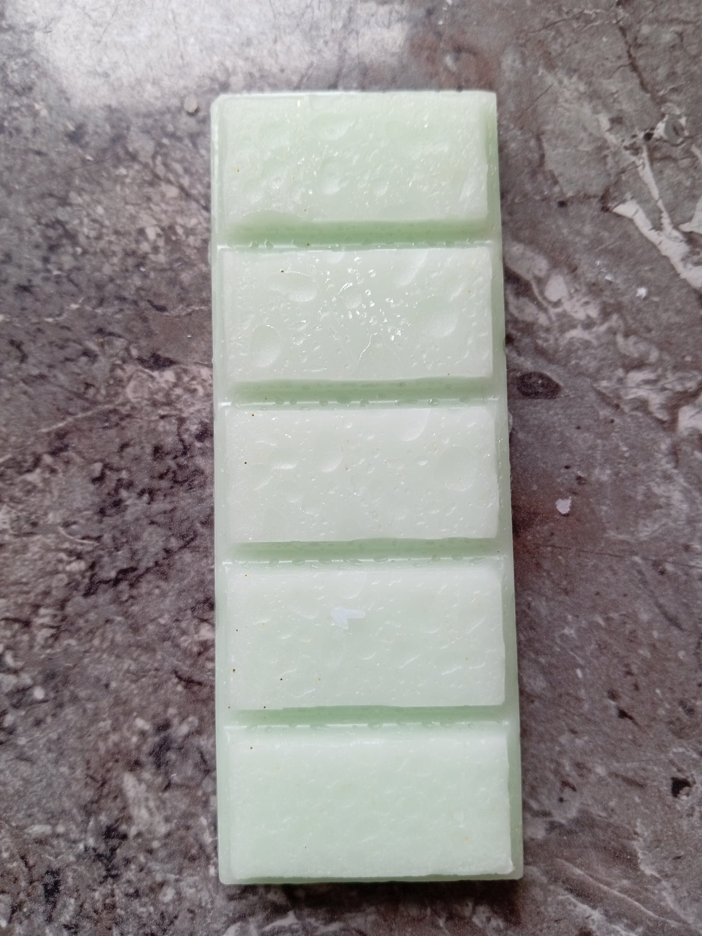 Snowflake cookies & golden pear glaze 50g snap bar Wax Melt