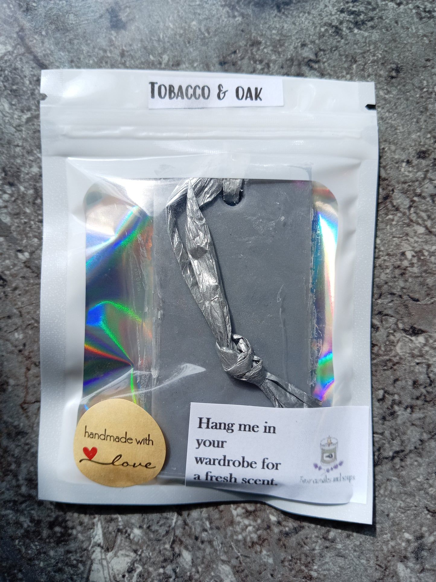 Tobacco and oak Wardrobe Freshener