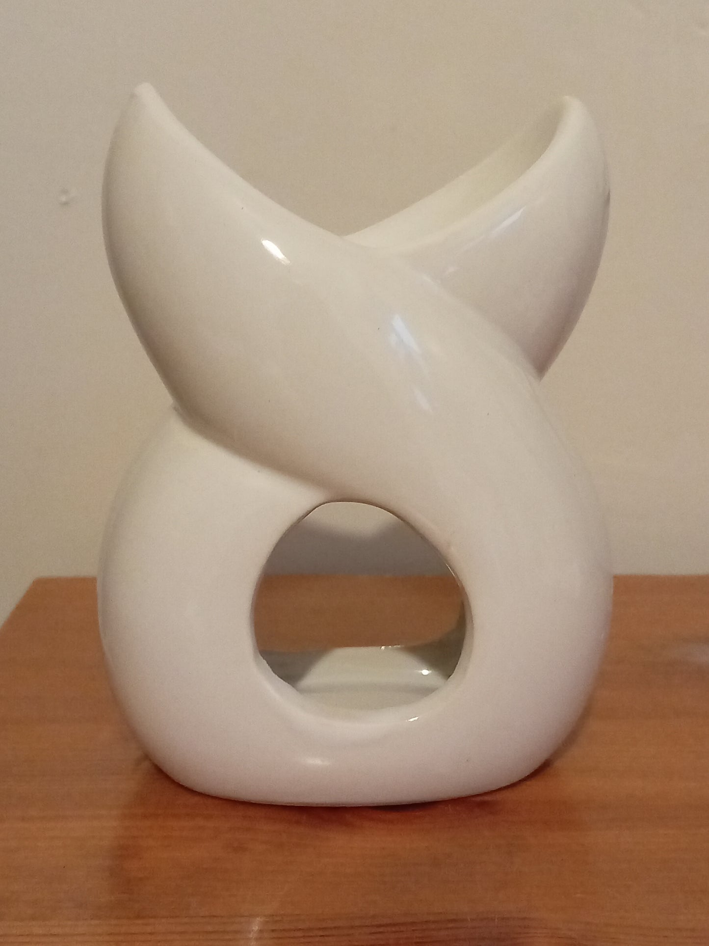 White twist oil wax melt burner SPECIAL OFFER £5